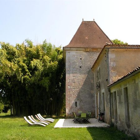 مبيت وإفطار Léoville Chateau De Puyrigaud المظهر الخارجي الصورة