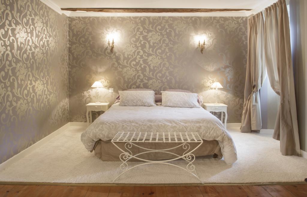 مبيت وإفطار Léoville Chateau De Puyrigaud المظهر الخارجي الصورة